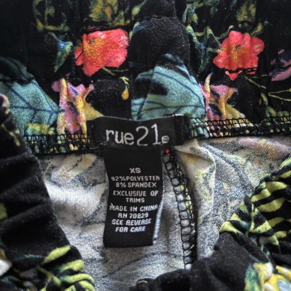 Rue21 Black Tank Top and Shorts Set - Picture 8 of 8